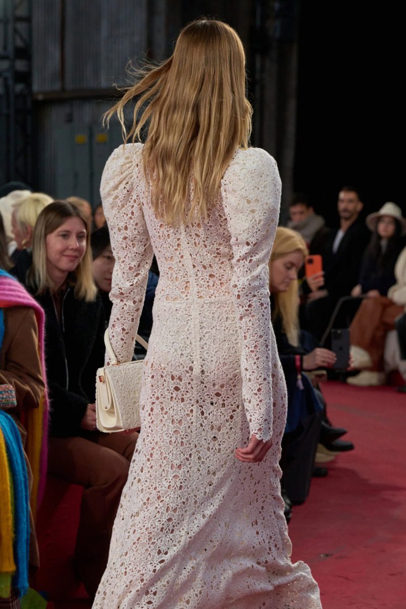 Back of lace dress