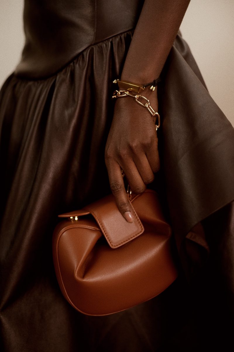 Demi Clutch with Chain cognac